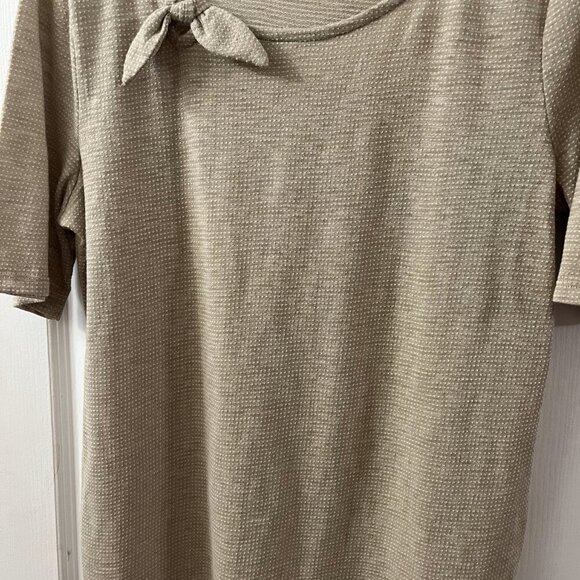 Talbots Beige Bow Detail T-Shirt – Size Medium, EUC - Picture 4 of 7